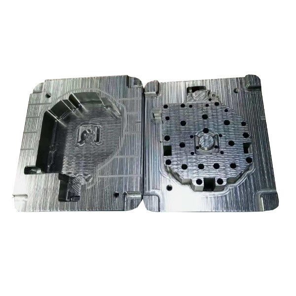 Side Gate Double Color PC Plastic Injection Molding Tooling Untuk Suku Cadang Mobil