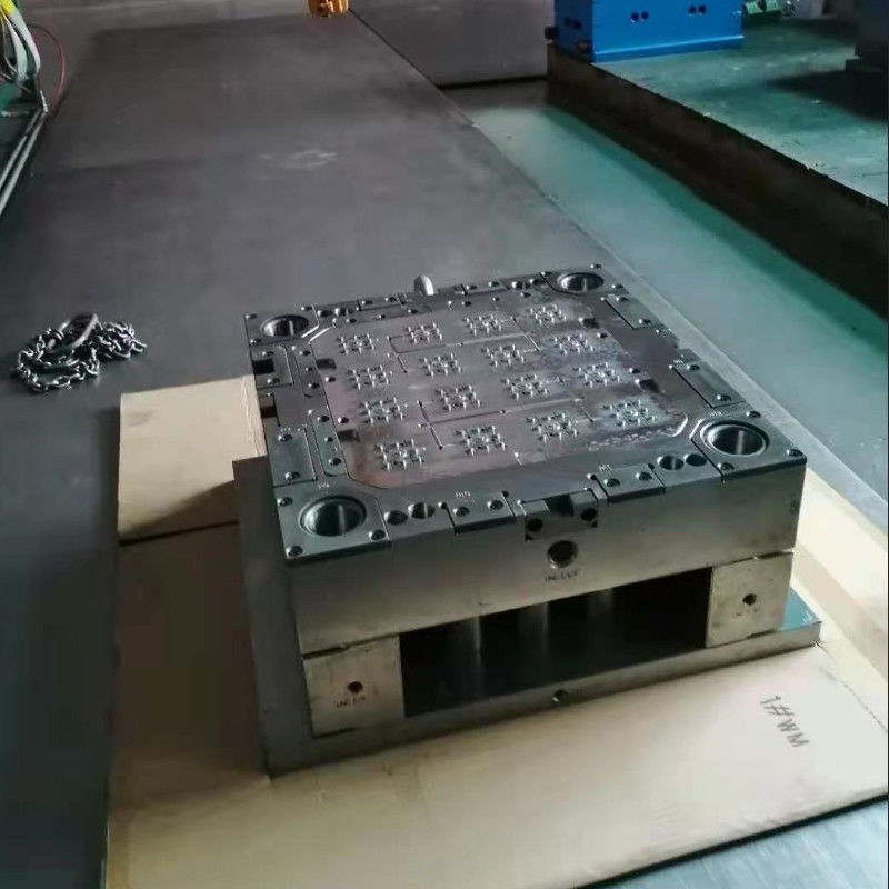 1000K Shots 738 CPVC Plastic Injection Moulding Tooling